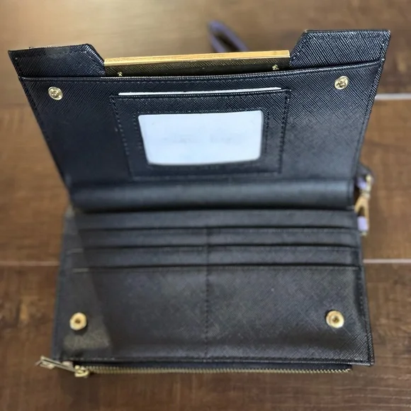 Wallet - Picture 3 of 3
